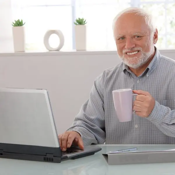 「生きているミーム」PAIN：苦痛から繁栄への暗号文化実験