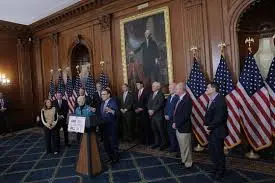 “美麗大法案”即將通過，擬大力發展穩定幣和推動美聯儲降息