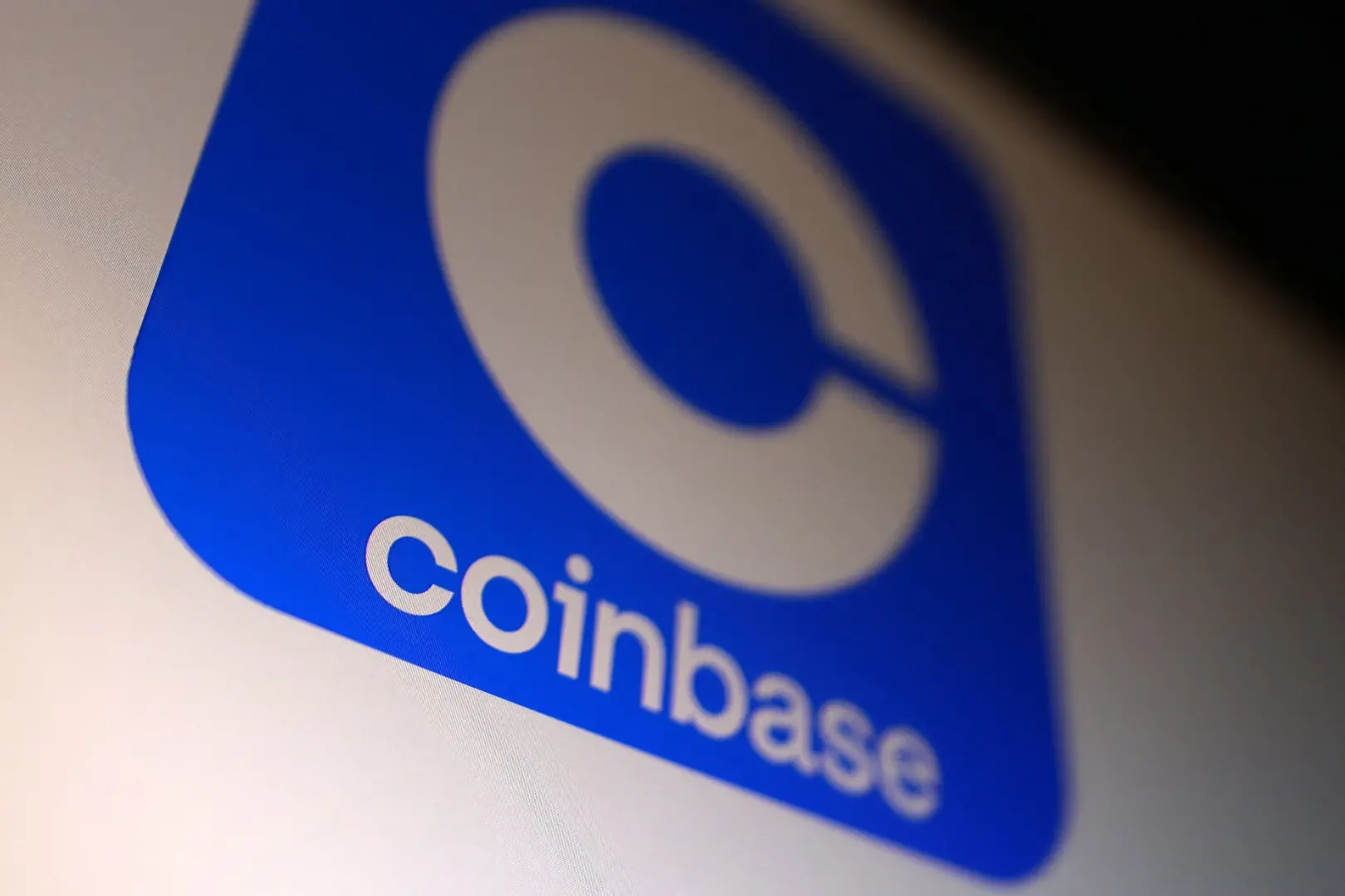 Coinbase가 미국 전역의 개인 투자자에게 'IPO'를 개방했는데, 시장에 새로운 활력을 불어넣을 수 있을까요?