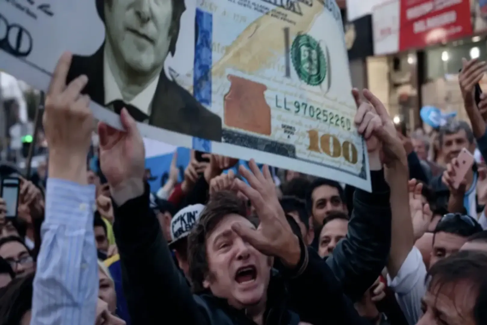 地下アルゼンチン：ユダヤの金貸し、中華系スーパー、だらけた若者と貧困に戻った中産階級