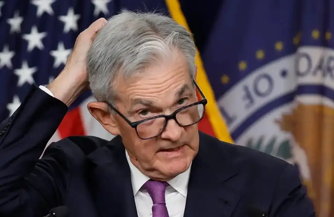 트럼프 "진짜로 행동하다": 파월 형사 조사, 금리 경쟁 전면 격화